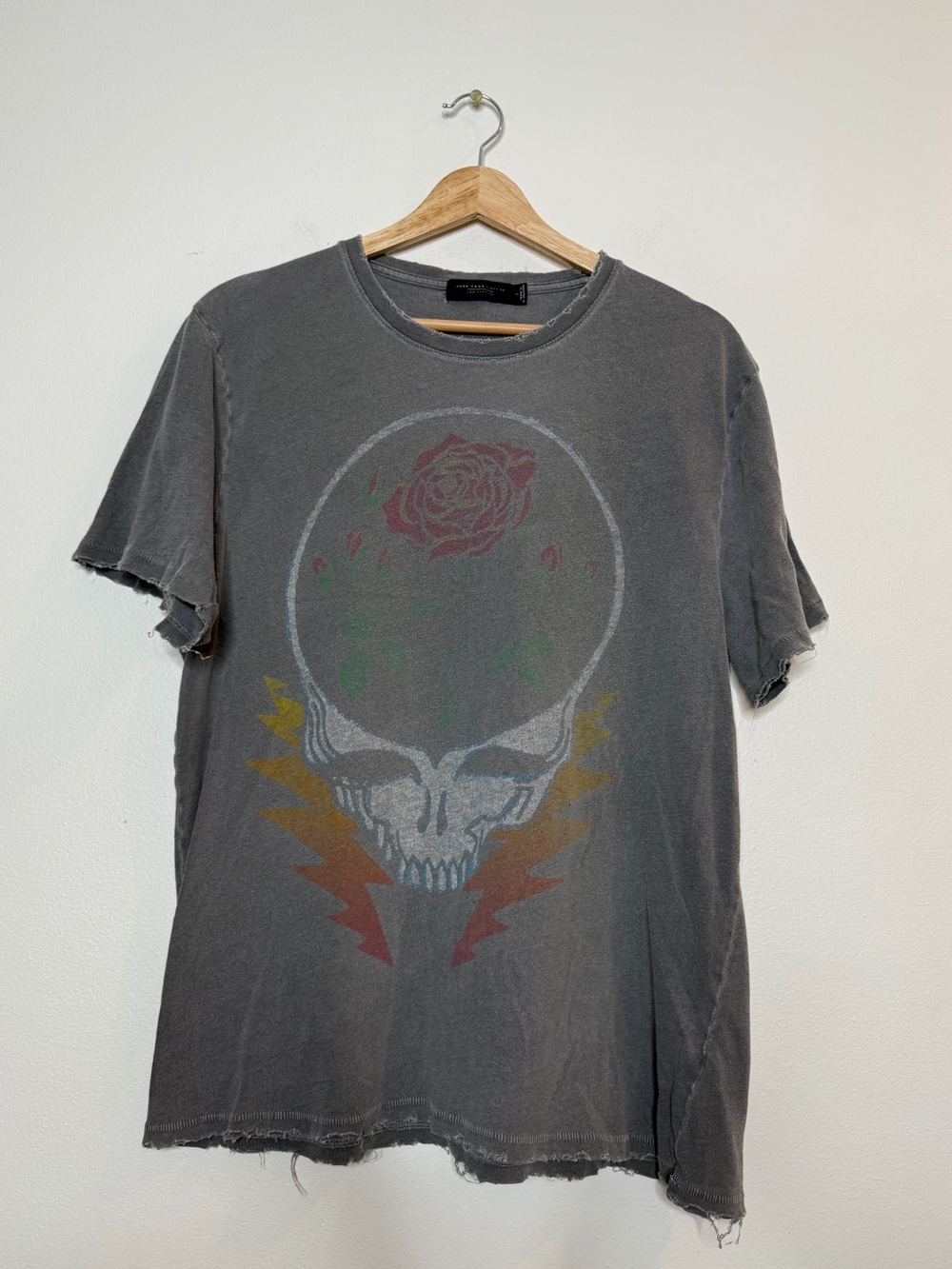 Grateful Dead Roses and Bolts Vintage Tee Junk Food Clothing Thrashed Made Worn